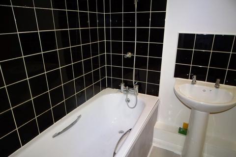 14 Squires Walk, Ashford, TW15 1TS
