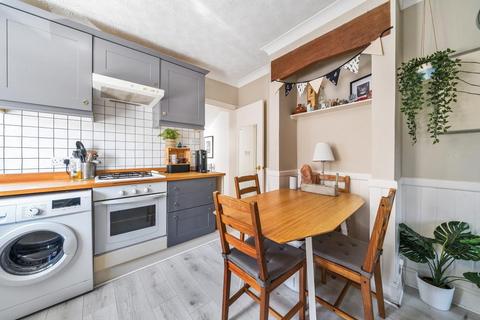 1 bedroom maisonette for sale, Penn,  High Wycombe,  Buckinghamshire,  HP10