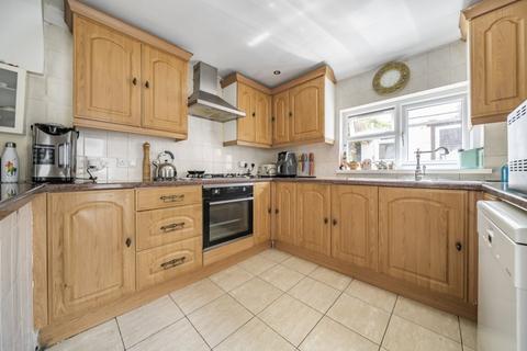 40 Conway Road, London, SE18 1AH