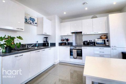 3 bedroom flat for sale, Wembley Park