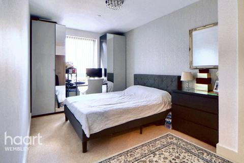 3 bedroom flat for sale, Wembley Park