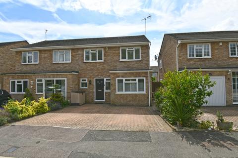 4 bedroom semi-detached house for sale, Crownfield, Broxbourne EN10