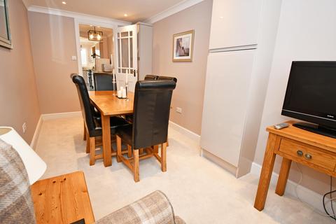 27 Crownfield, Broxbourne, EN10 6QX