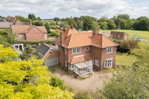 3 bedroom detached house for sale, Wells Road, Walsingham, NR22