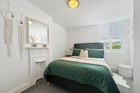 67 Braintree Road, Witham, CM8 2DB
