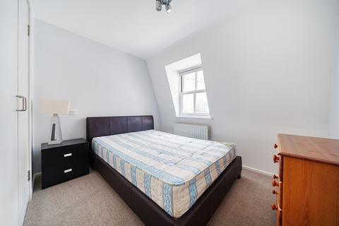 1 bedroom mews to rent, Brook Mews North London W2