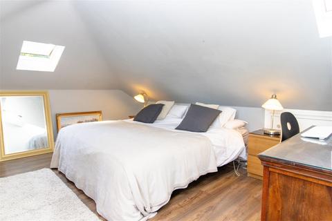 3 bedroom chalet for sale, The Lilacs, Haig Road, Alresford