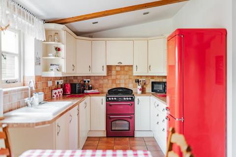 4 bedroom cottage for sale, Blacksmiths Lane, Happisburgh