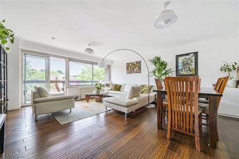 2 bedroom apartment for sale, Station Road, New Barnet, Herts, EN5