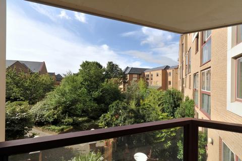 1 bedroom apartment for sale, Leeward Court, Asher Way, London, E1W