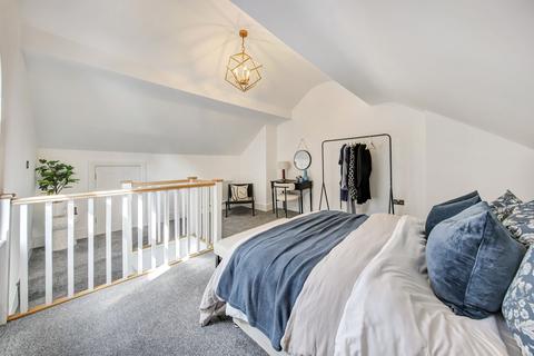 16 Derbyshire Lane, Sheffield, S8 9EL