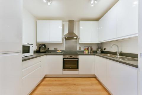 1 bedroom flat to rent, Chancery Building, Embassy Gardens, London, SW11