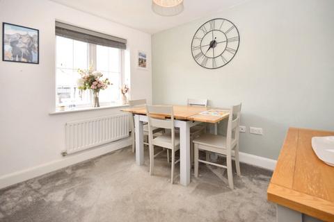 6 The Fouracres, Wakefield, WF1 4FJ