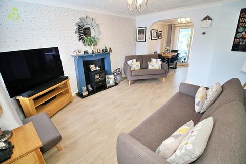 3 bedroom detached house for sale, Parkham Close, Westhoughton, BL5 2GT