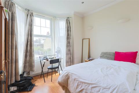 3 bedroom apartment to rent, Tooting Bec Road, Tooting, London, SW17