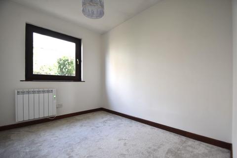 2 bedroom detached bungalow to rent, Madeira Lane, Freshwater PO40