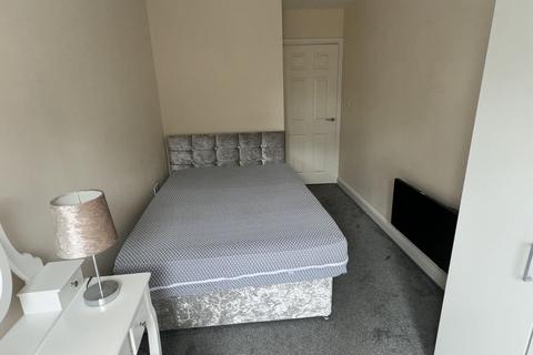 2 bedroom apartment to rent, 5 Clifton House, Merridale Road, Wolverhampton, WV3