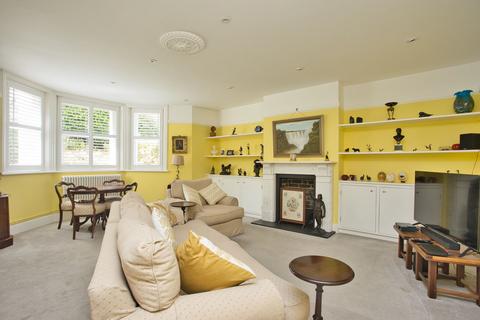 Flat 1, 6 - 8 Clifton Crescent, Folkestone, CT20 2EW