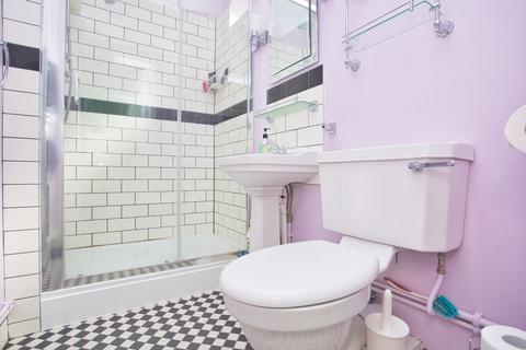 Flat 1, 6 - 8 Clifton Crescent, Folkestone, CT20 2EW