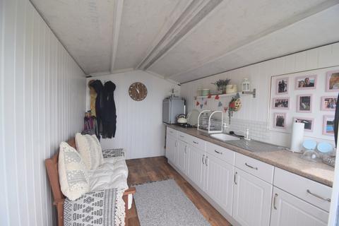 Chalet for sale, Frinton-on-Sea CO13