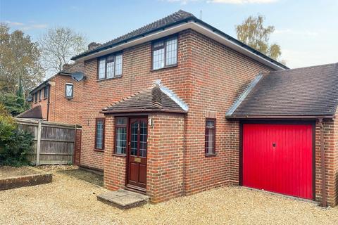 Greenfield Road, Farnham, Surrey, GU9