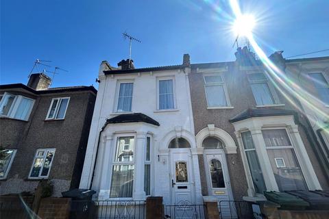 2 bedroom end of terrace house for sale, Morena Street, London, SE6