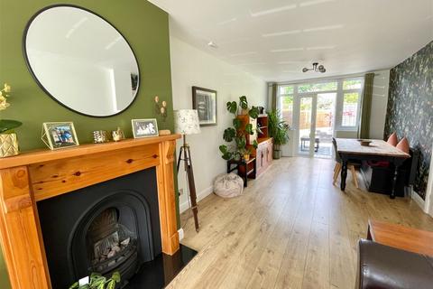 71 Arnold Road, Shirley, Solihull, B90 3JS
