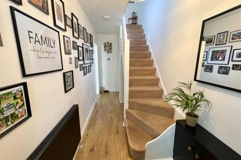 71 Arnold Road, Shirley, Solihull, B90 3JS