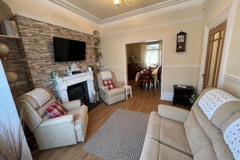 4 bedroom detached house for sale, Bronllwyn Road Pentre - Pentre