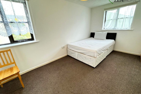 2 bedroom flat to rent, Creighton Road, London N17