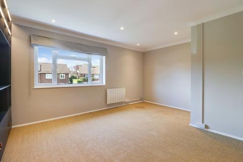 2 bedroom apartment for sale, Winston Drive, Stoke D'abernon, KT11