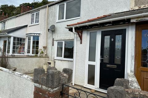 2 bedroom terraced house to rent, Llandudno, LL30