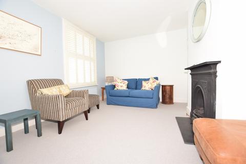 1 bedroom end of terrace house to rent, Sea Wall, Whitstable CT5