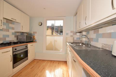 1 bedroom end of terrace house to rent, Sea Wall, Whitstable CT5