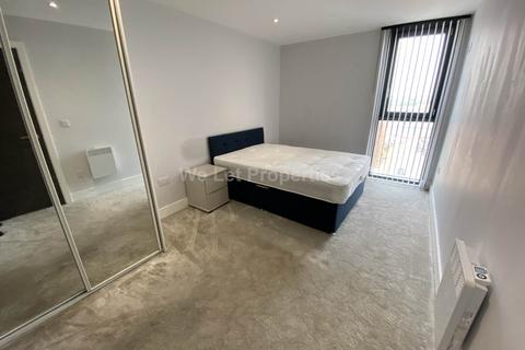 2 bedroom apartment to rent, Cheetham Hill, Manchester M4