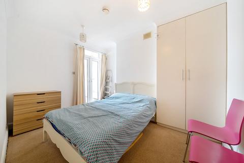 2 bedroom maisonette for sale, Gassiot Road, London SW17