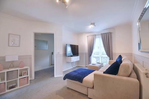 3 bedroom house for sale, at Autumn Way, West Drayton, Hillindgon UB7