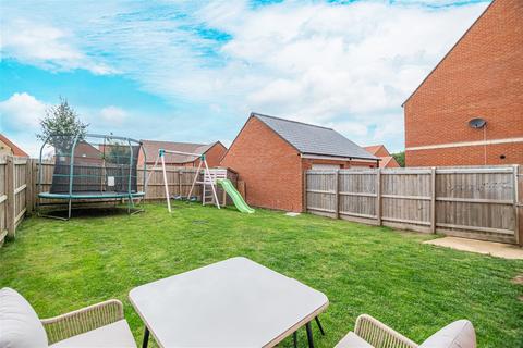 4 bedroom semi-detached house for sale, Rothwell NN14