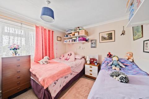 33 Pewsham Road, Swindon, SN2 5EL
