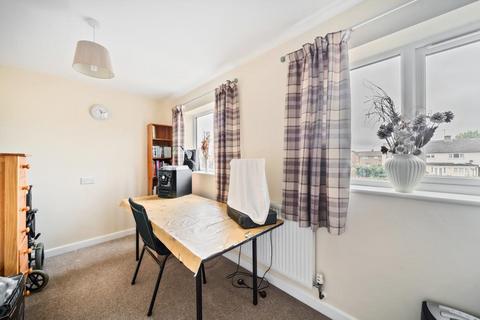 33 Pewsham Road, Swindon, SN2 5EL