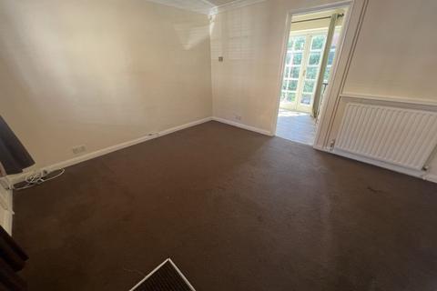 2 bedroom end of terrace house to rent, Regent Street, Oadby, LE2