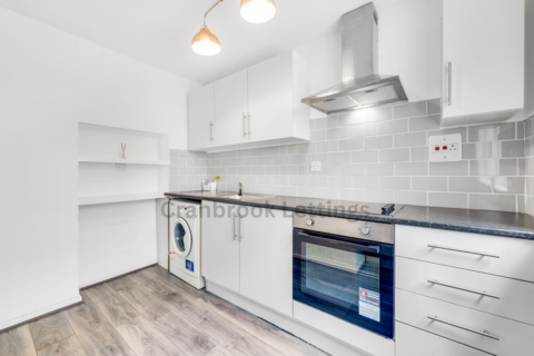 1 bedroom flat for sale, Chigwell, IG7