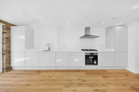 4 Cary Road, London, E11 3LQ