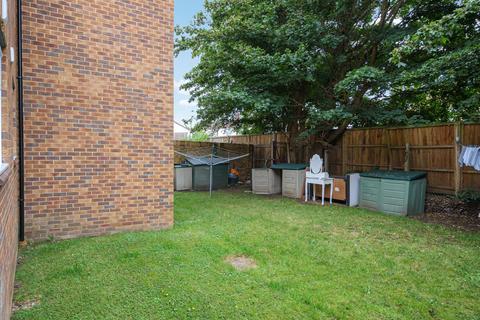 53 Connaught Gardens, Morden, SM4 6DB