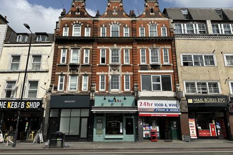 Studio to rent, Pentonville Road, Kings Cross, N1