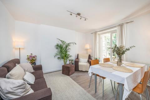 2 bedroom flat to rent, Hatherley Grove, Notting Hill