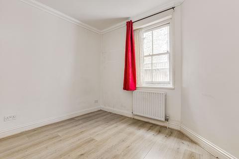 3 bedroom flat for sale, Wandsworth Bridge Road, London