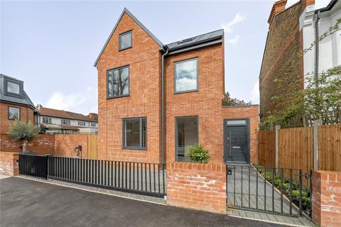 3 bedroom detached house for sale, London W12