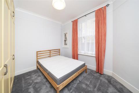 2 bedroom apartment for sale, Highlands Avenue, London W3