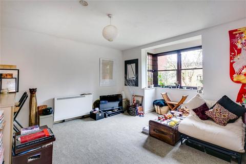 1 bedroom apartment for sale, Balmoral Mews, London W12